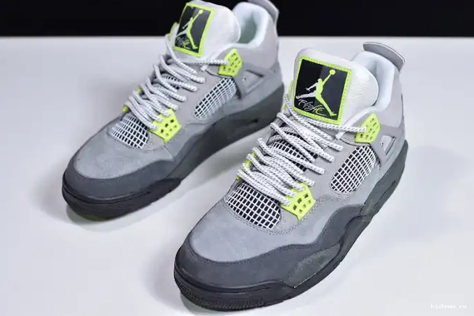 Rep MAX Neon SE Air CT5342-007 Jordan 4 0512